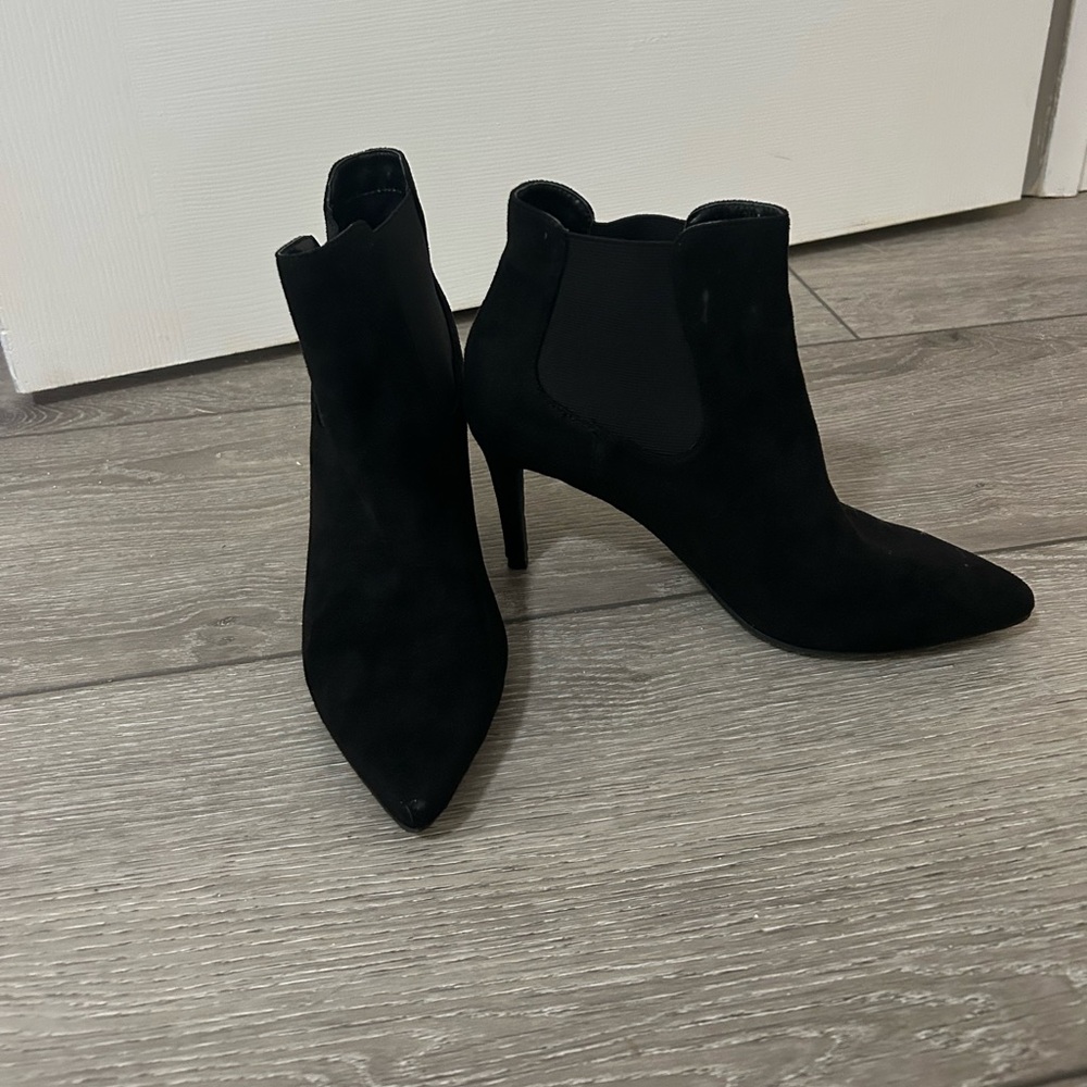 Adorable black 14th & union boot-heels